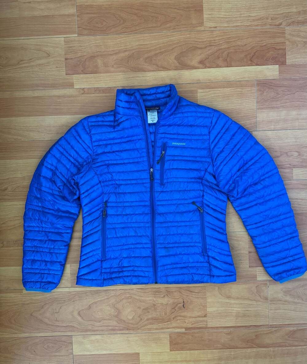 Patagonia Women's Ultralight Down Jacket Blue Size M 800-Fill Puffer 84760